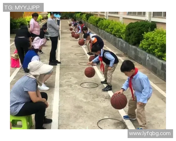 蔡徐坤篮球梦启航明星之路展现青春活力与运动魅力